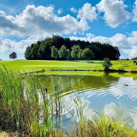 Barrierefreie In Der Naehe Der Golf- Und Freizeitanlage Apartamento